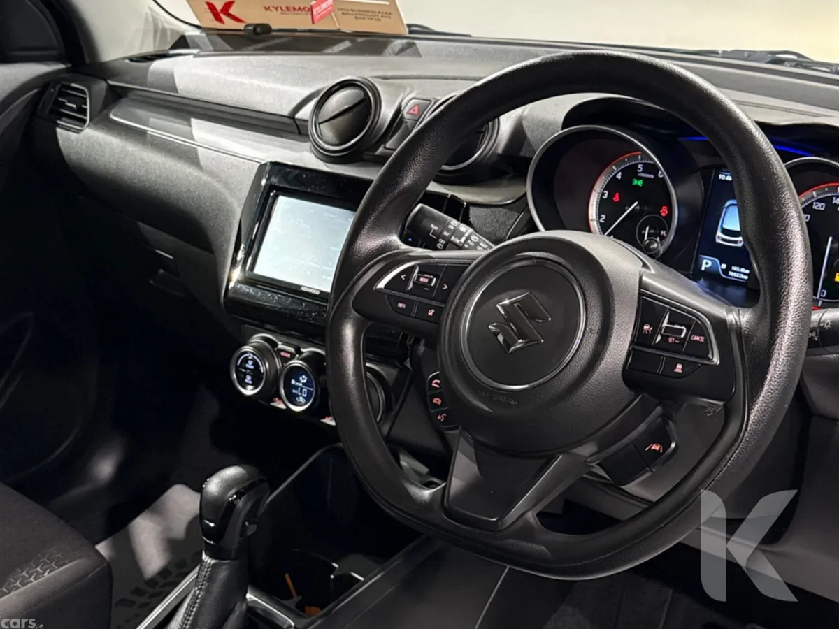 Suzuki Swift Hatchback, Petrol Hybrid, 2021, White