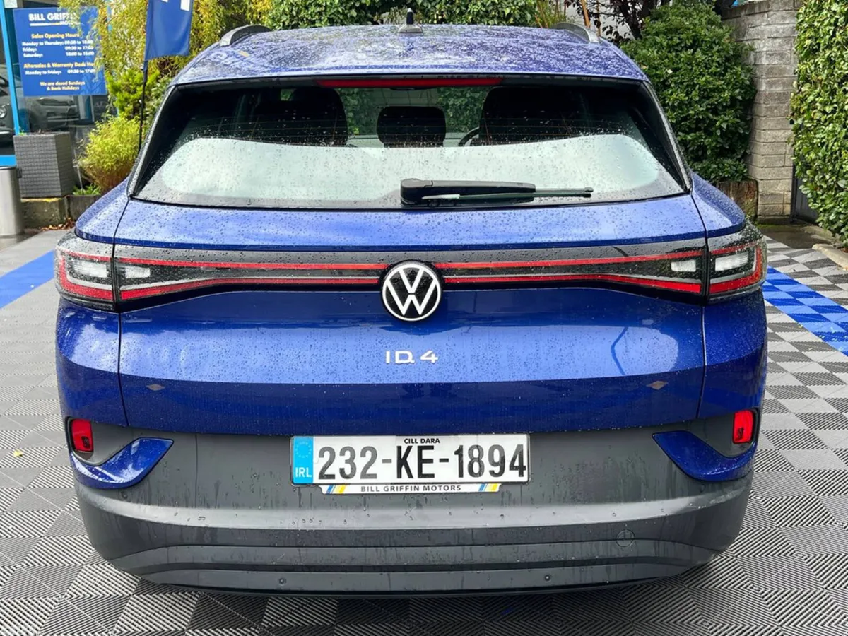 Volkswagen ID.4 SUV, Electric, 2023, Blue