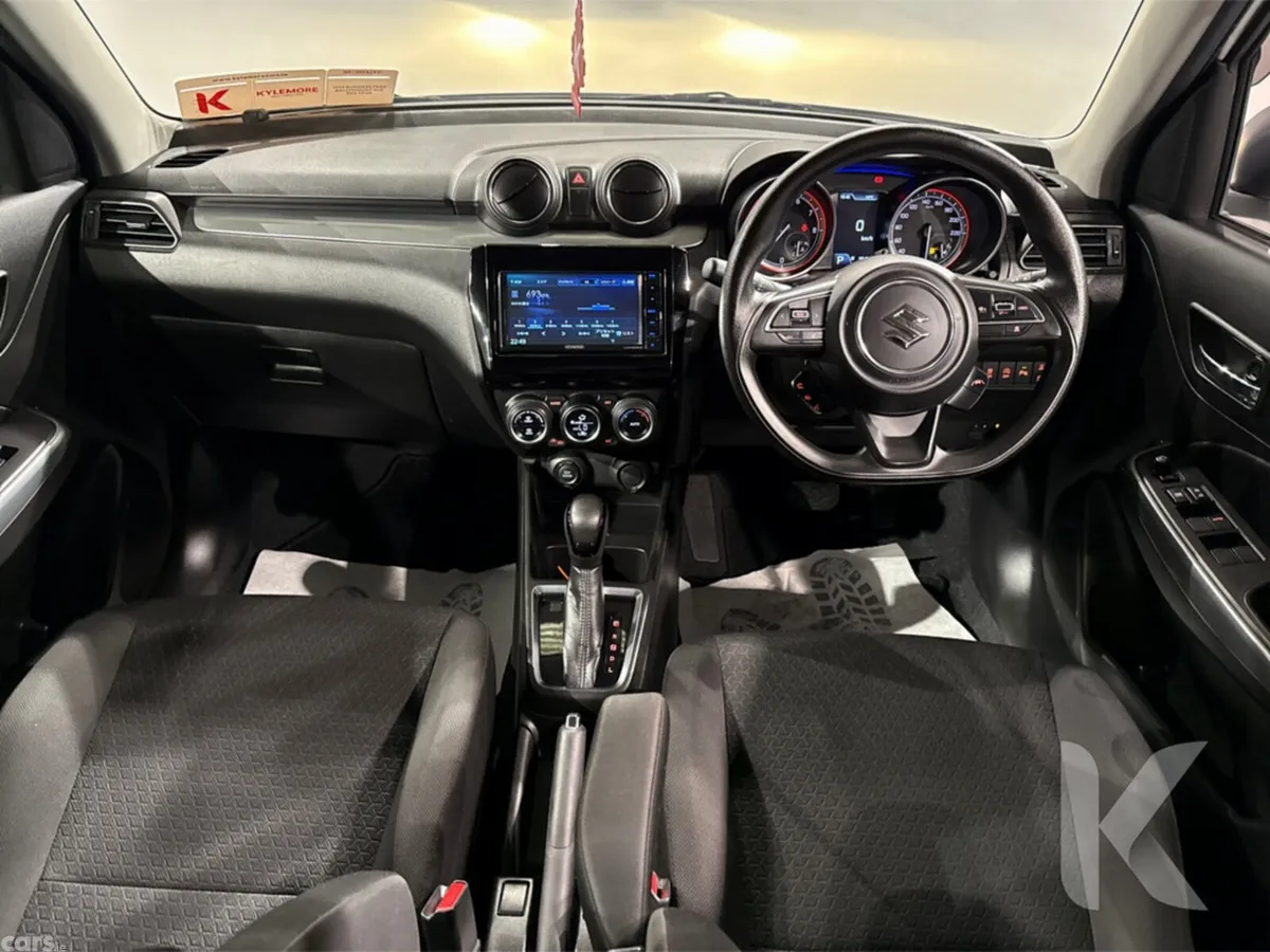 Suzuki Swift Hatchback, Petrol Hybrid, 2021, White