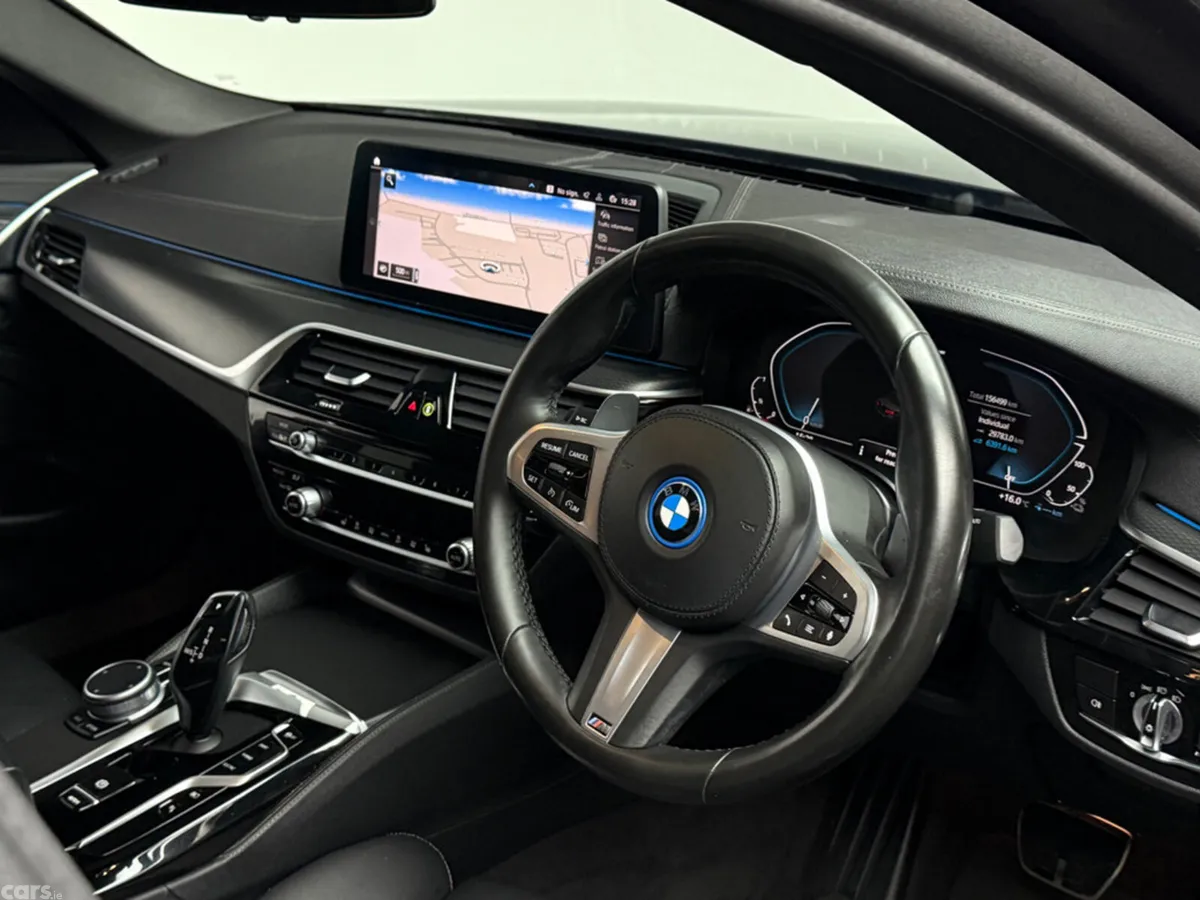 BMW 5-Series Saloon, Petrol Plug-in Hybrid, 2021, Grey