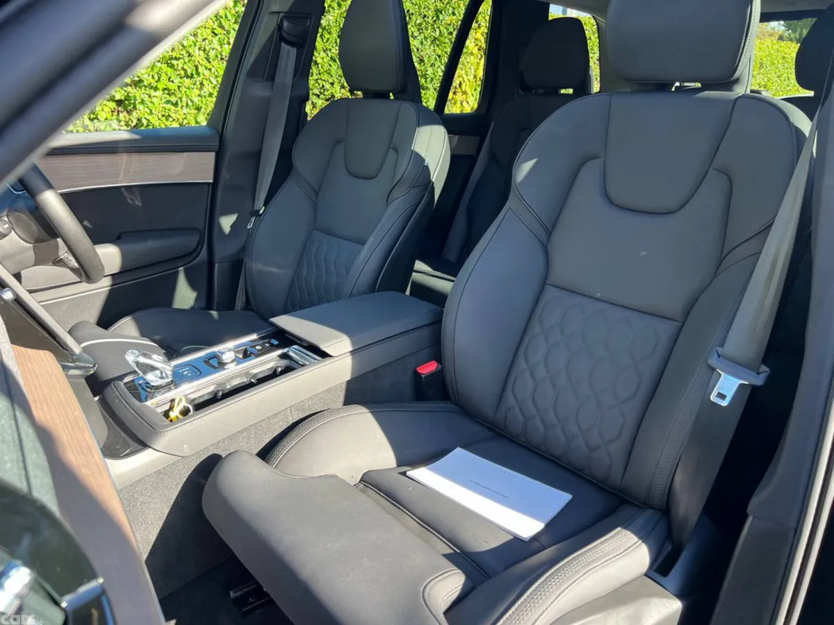 Volvo XC90 Estate, Petrol Plug-in Hybrid, 2025, Black