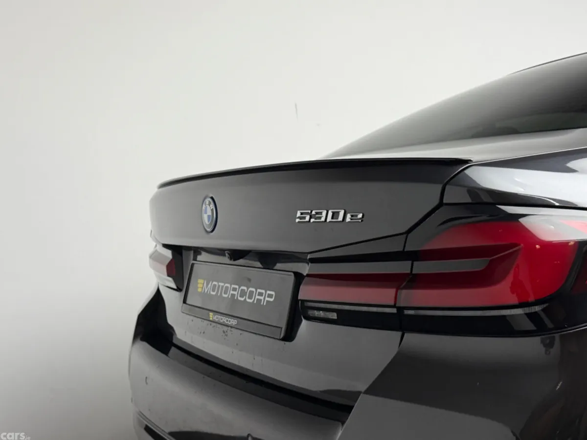 BMW 5-Series Saloon, Petrol Plug-in Hybrid, 2021, Grey