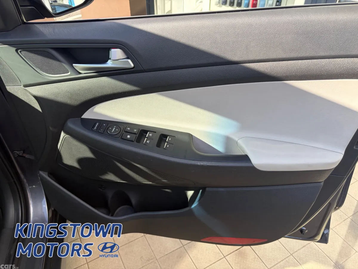 Hyundai Tucson MPV, Diesel, 2019, Grey