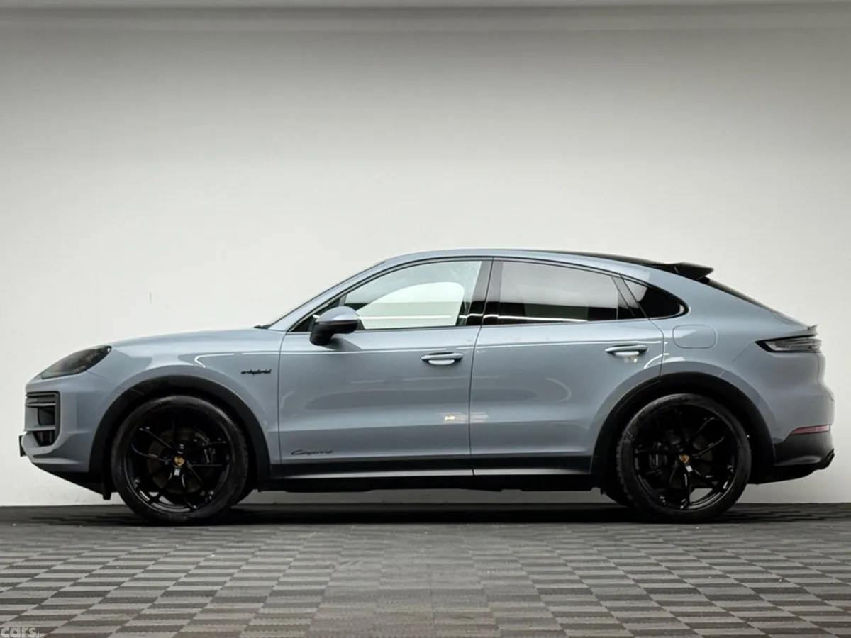 Porsche Cayenne Coupe, Petrol Plug-in Hybrid, 2024, Grey