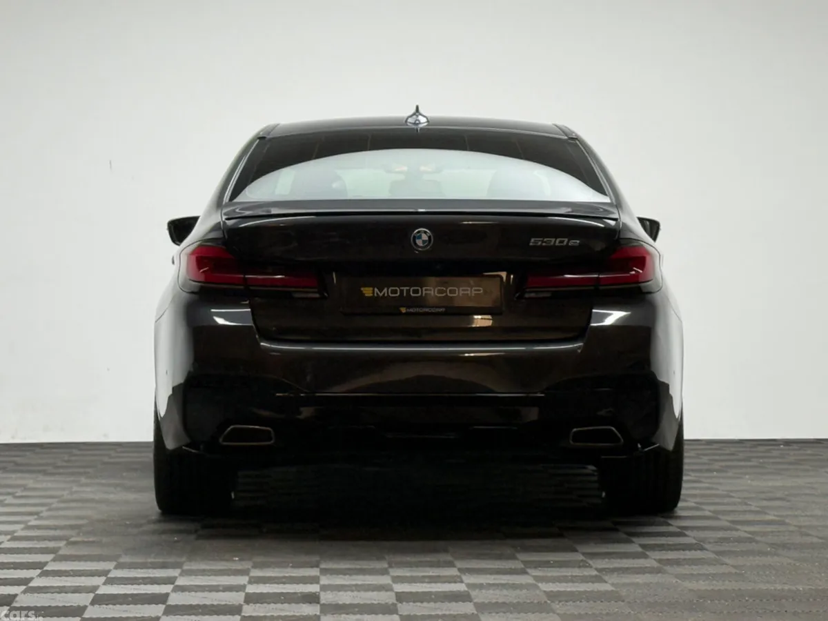 BMW 5-Series Saloon, Petrol Plug-in Hybrid, 2021, Grey
