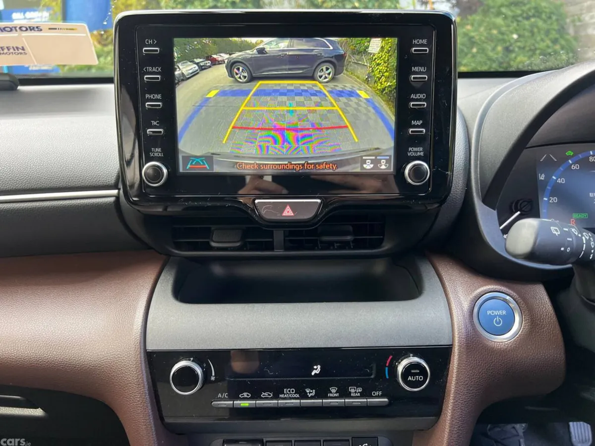 Toyota Yaris Cross Hatchback, Petrol Hybrid, 2021, Black