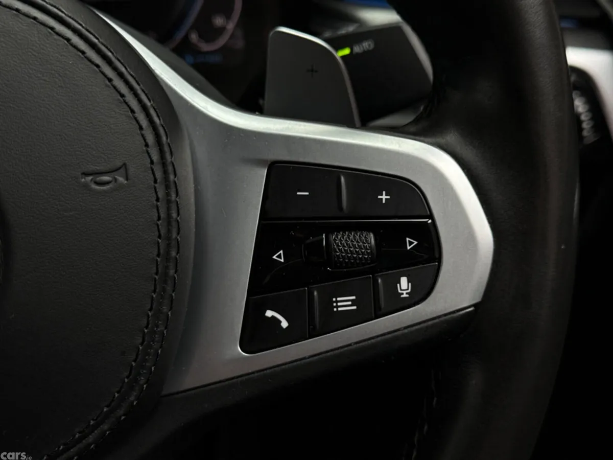 BMW 5-Series Saloon, Petrol Plug-in Hybrid, 2021, Grey