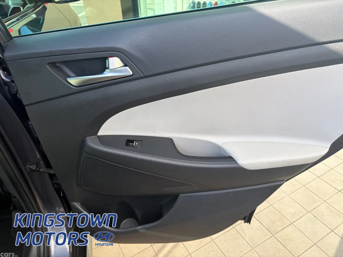 Hyundai Tucson MPV, Diesel, 2019, Grey