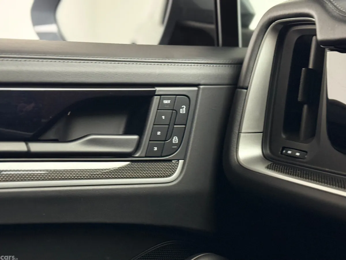 Porsche Cayenne Coupe, Petrol Plug-in Hybrid, 2024, Grey