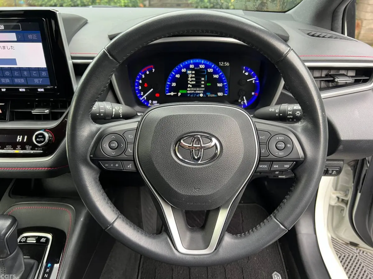 Toyota Corolla Hatchback, Petrol Hybrid, 2018, White