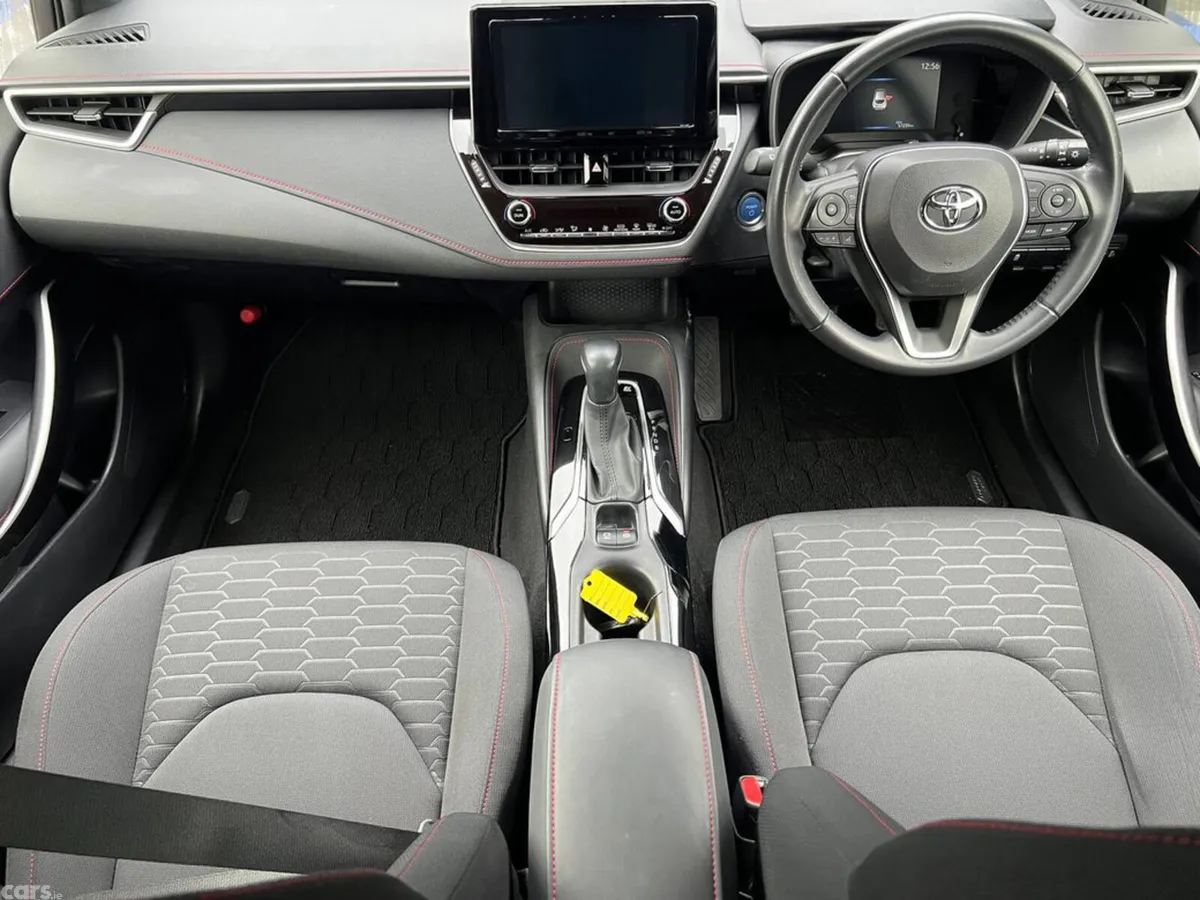 Toyota Corolla Hatchback, Petrol Hybrid, 2018, White