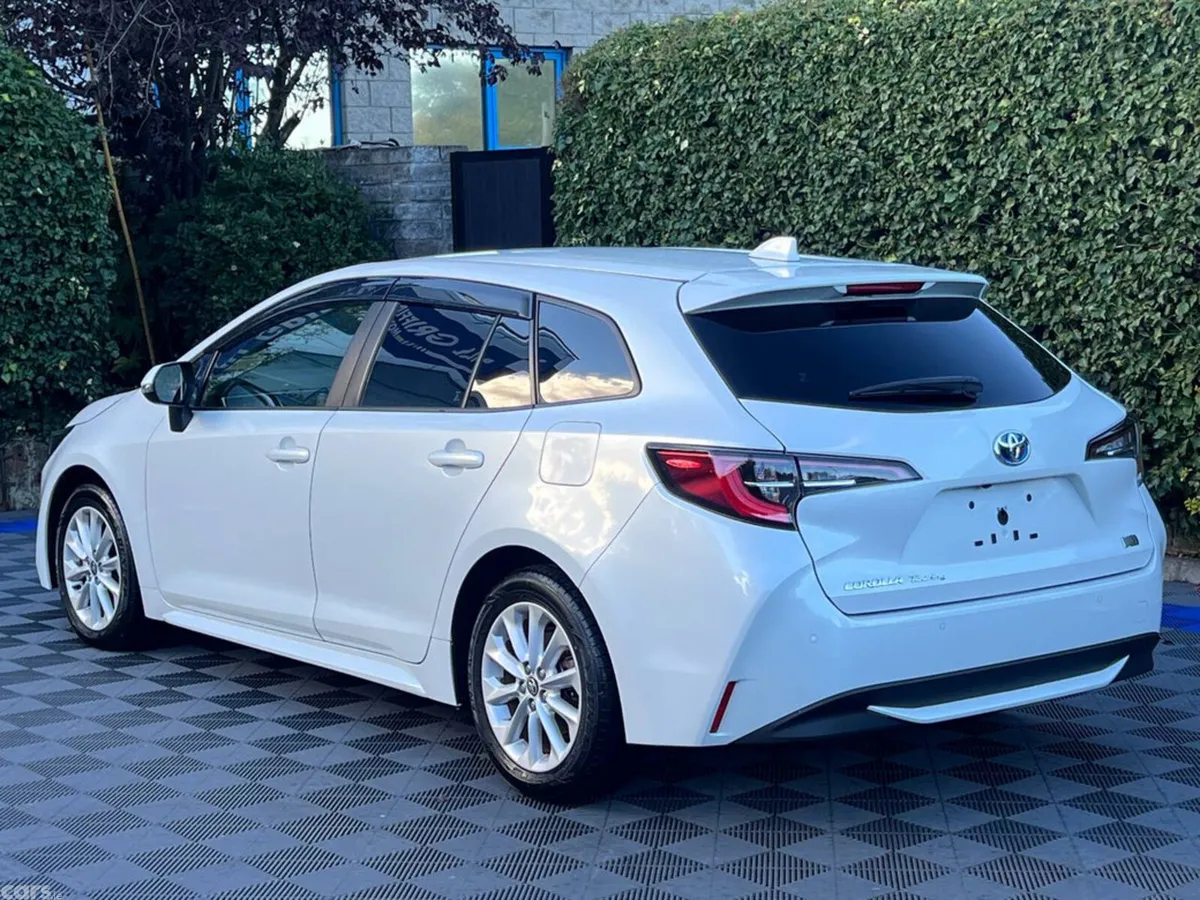 Toyota Corolla Estate, Petrol Hybrid, 2022, White
