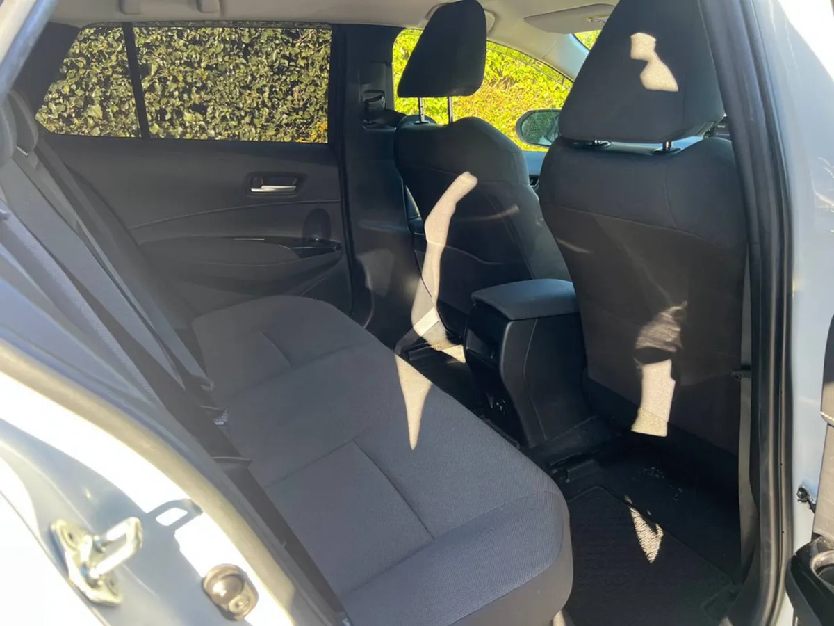 Toyota Corolla Estate, Petrol Hybrid, 2022, White