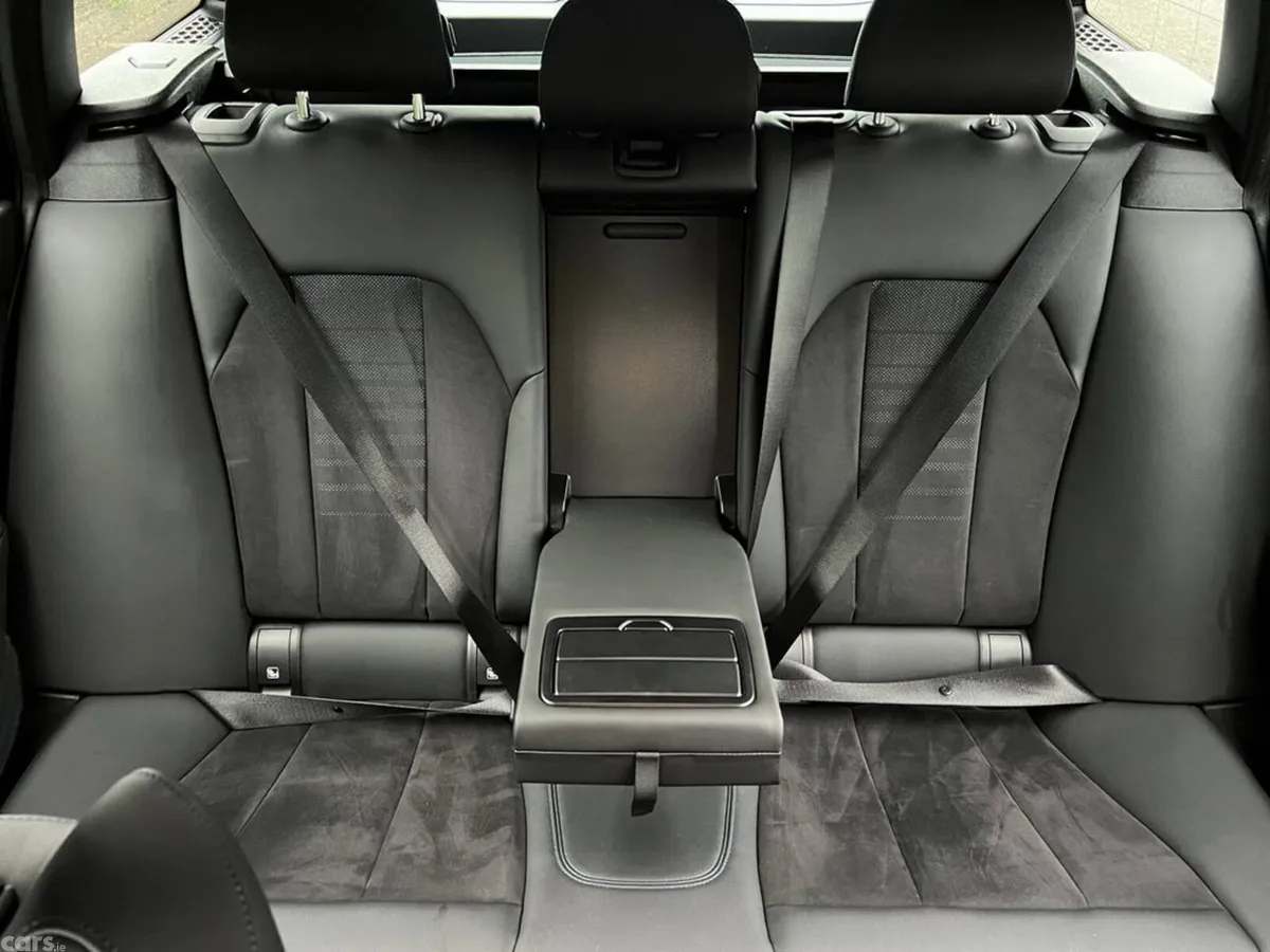BMW 3-Series Estate, Petrol Plug-in Hybrid, 2022, Blue