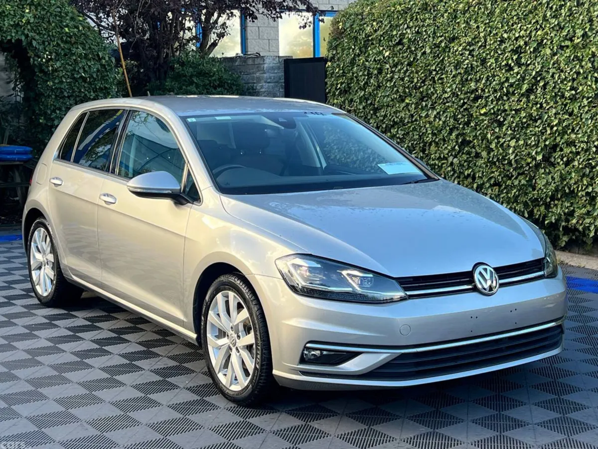 Volkswagen Golf Hatchback, Petrol, 2017, Silver