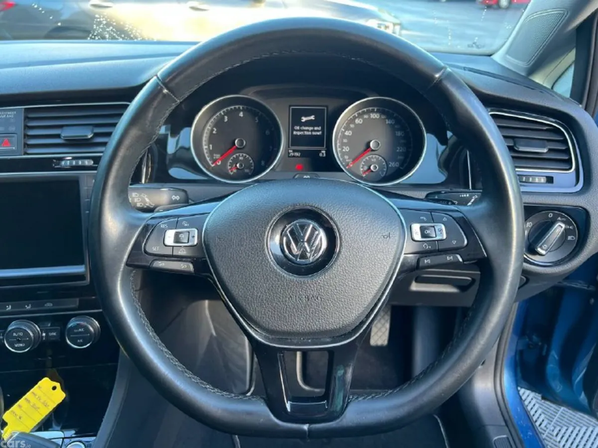 Volkswagen Golf Hatchback, Petrol, 2017, Blue