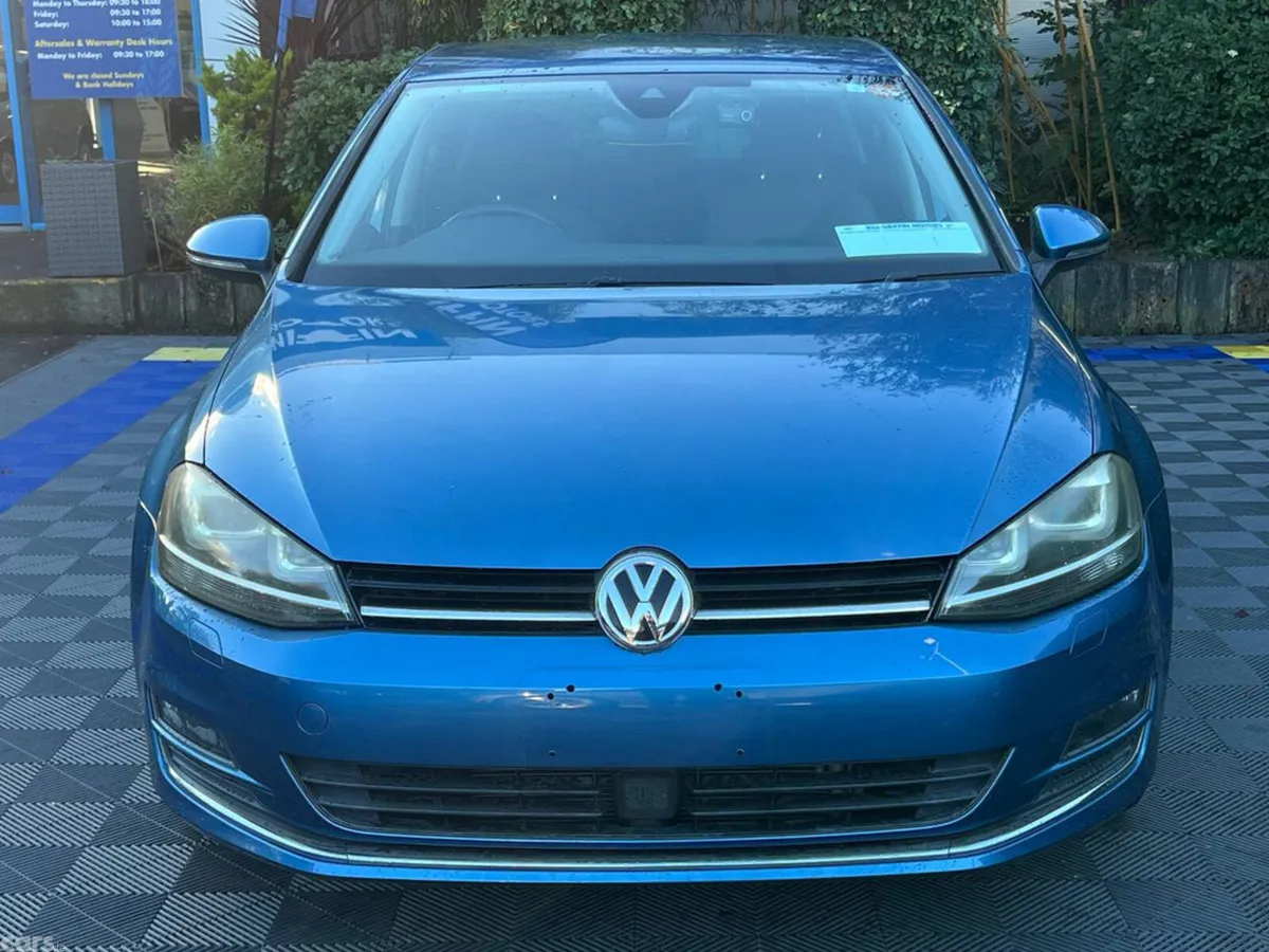 Volkswagen Golf Hatchback, Petrol, 2017, Blue