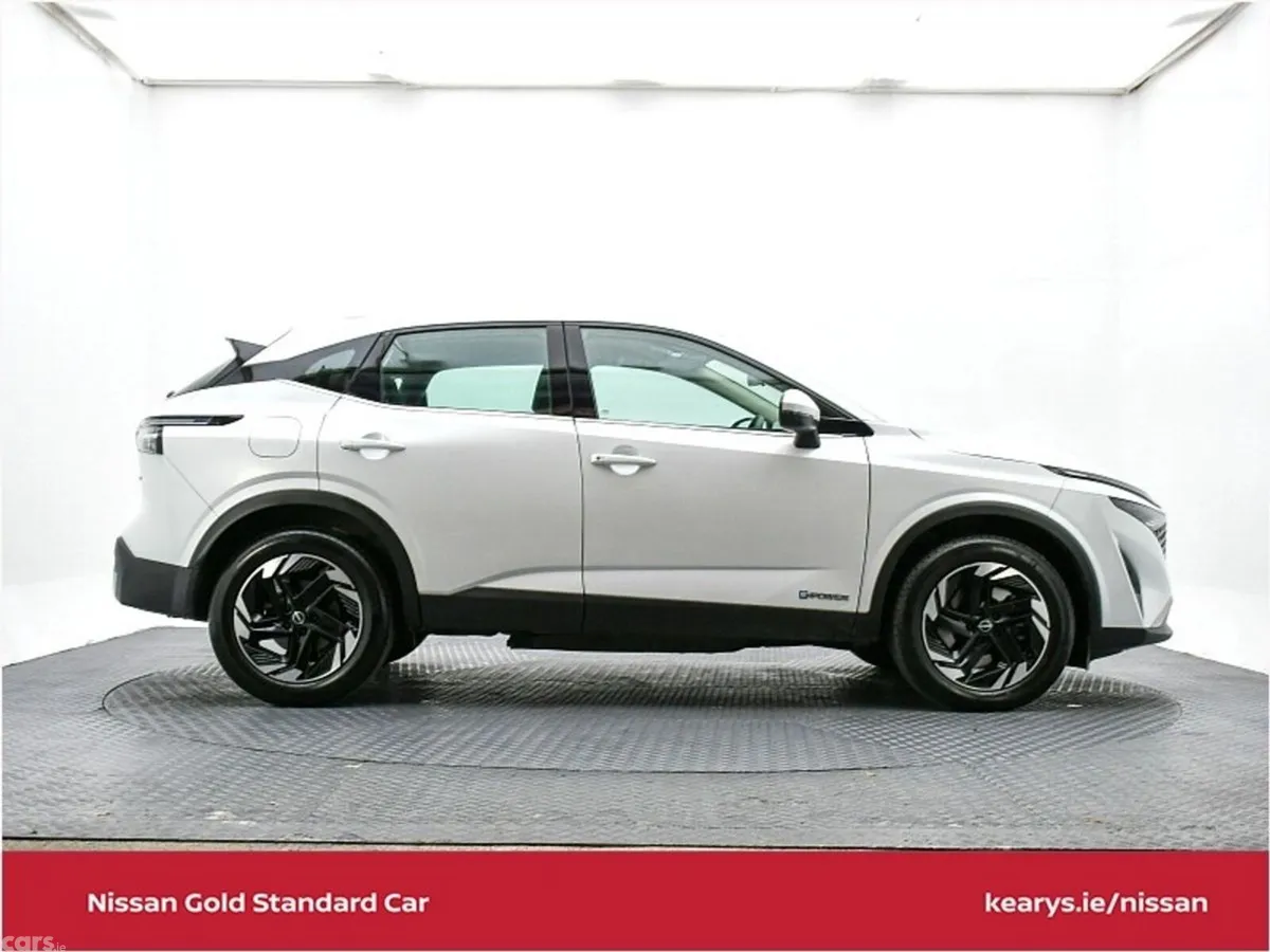 Nissan Qashqai SUV, Petrol Hybrid, 2026, White