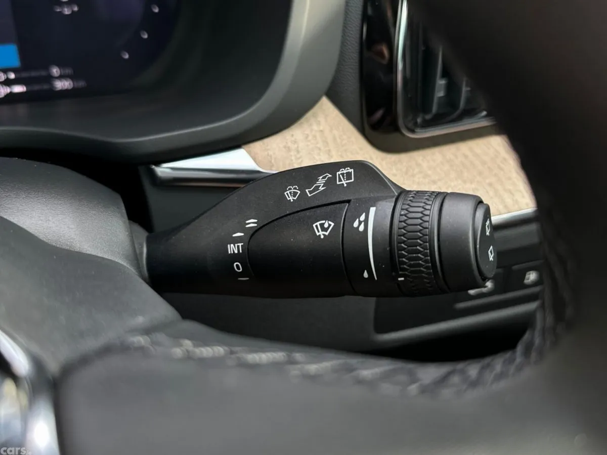 Volvo XC60 SUV, Petrol Plug-in Hybrid, 2026, Black