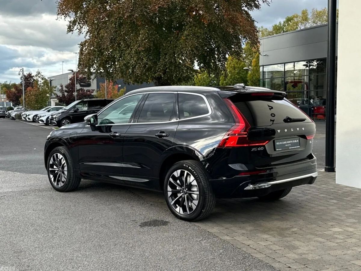 Volvo XC60 SUV, Petrol Plug-in Hybrid, 2026, Black