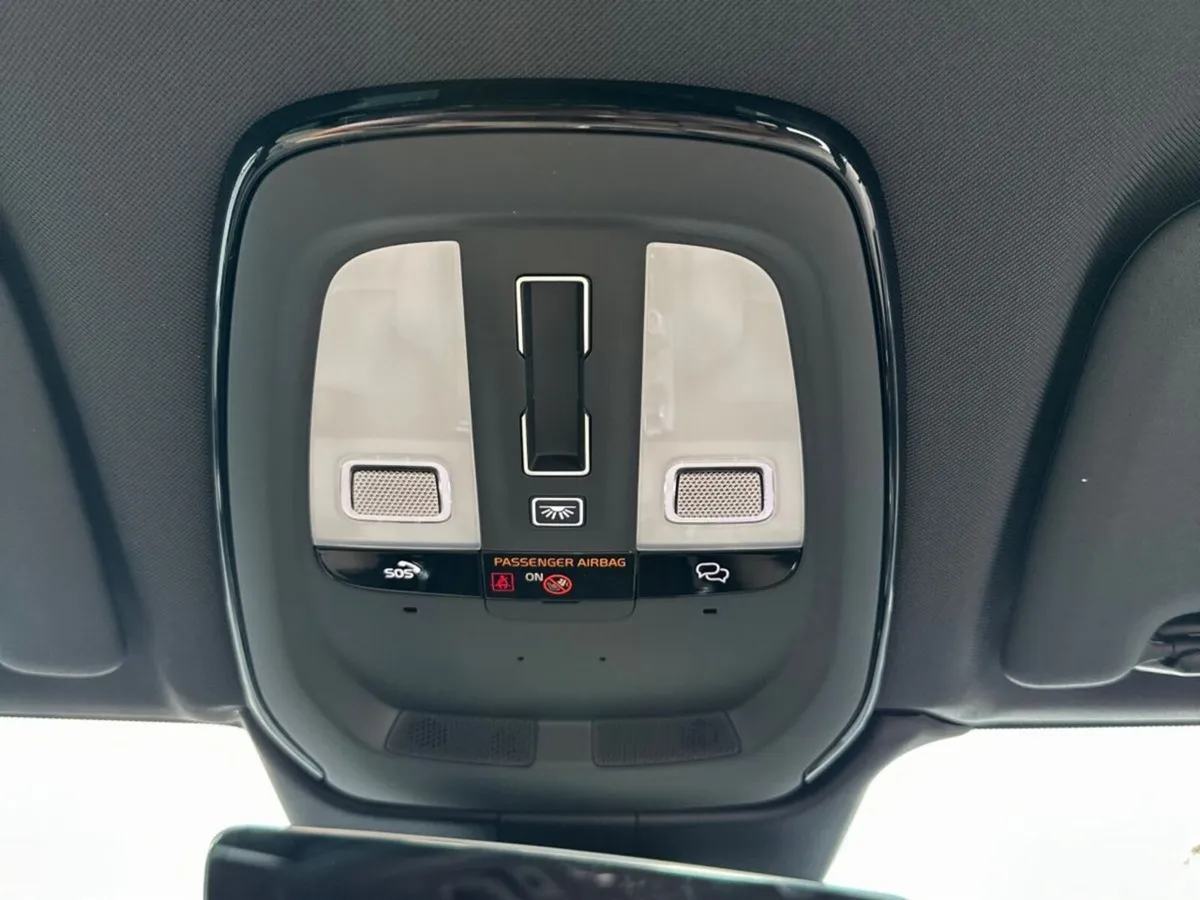 Volvo XC60 SUV, Petrol Plug-in Hybrid, 2026, Black
