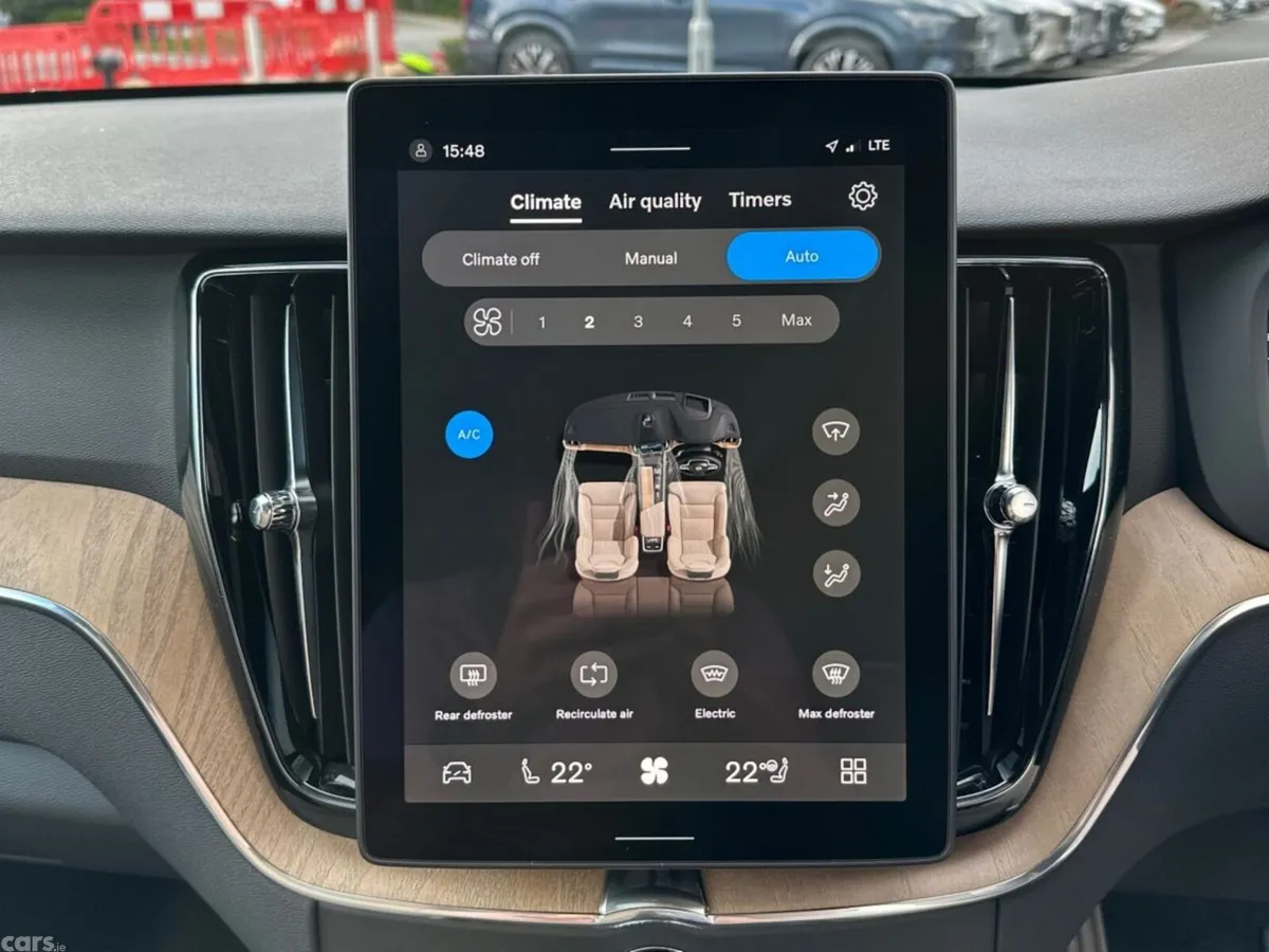 Volvo XC60 SUV, Petrol Plug-in Hybrid, 2026, Black