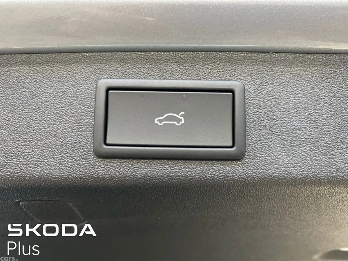 Skoda Kodiaq SUV, Petrol Plug-in Hybrid, 2026, Grey