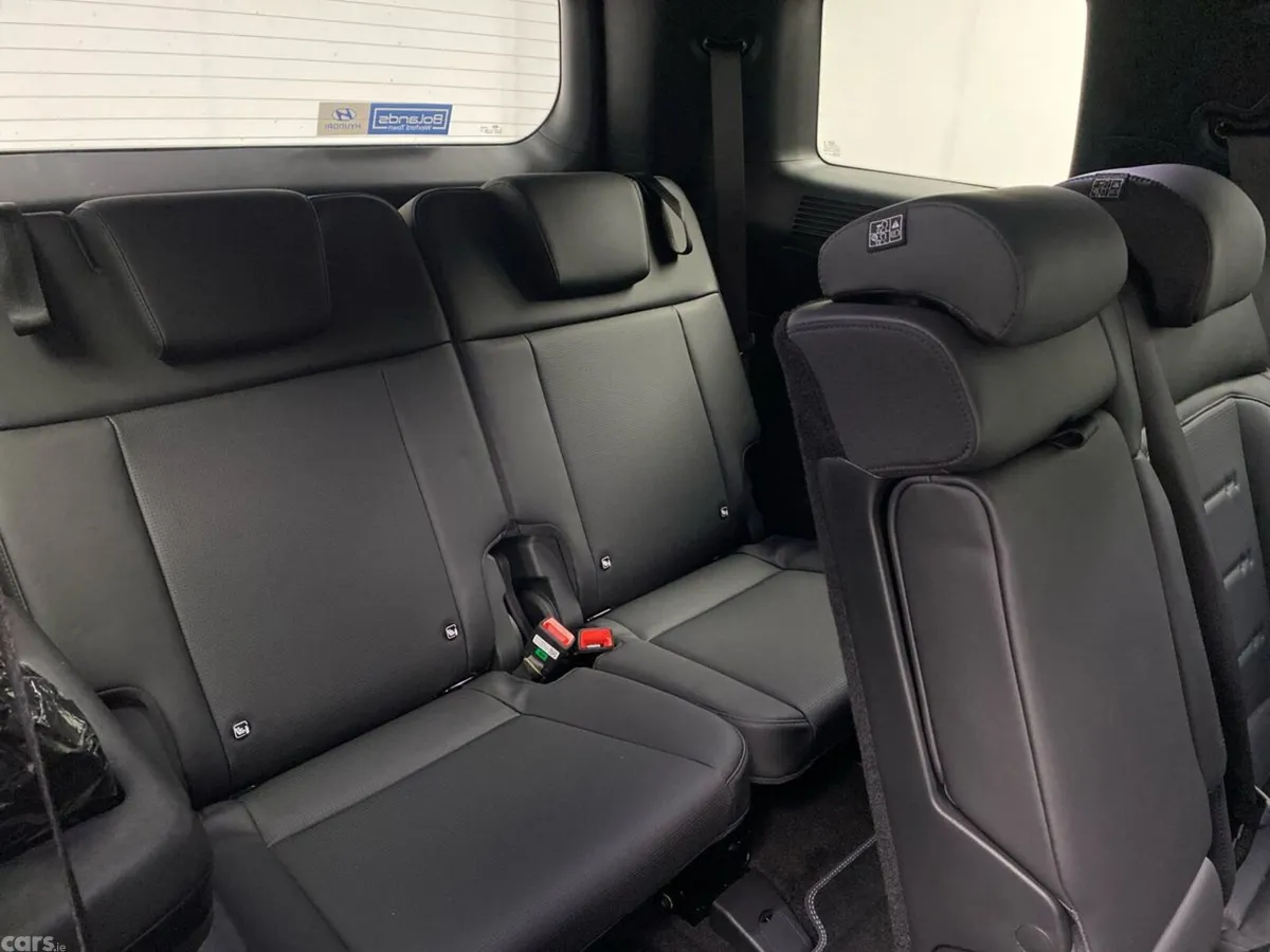 Hyundai Santa Fe SUV, Petrol Plug-in Hybrid, 2026, Black