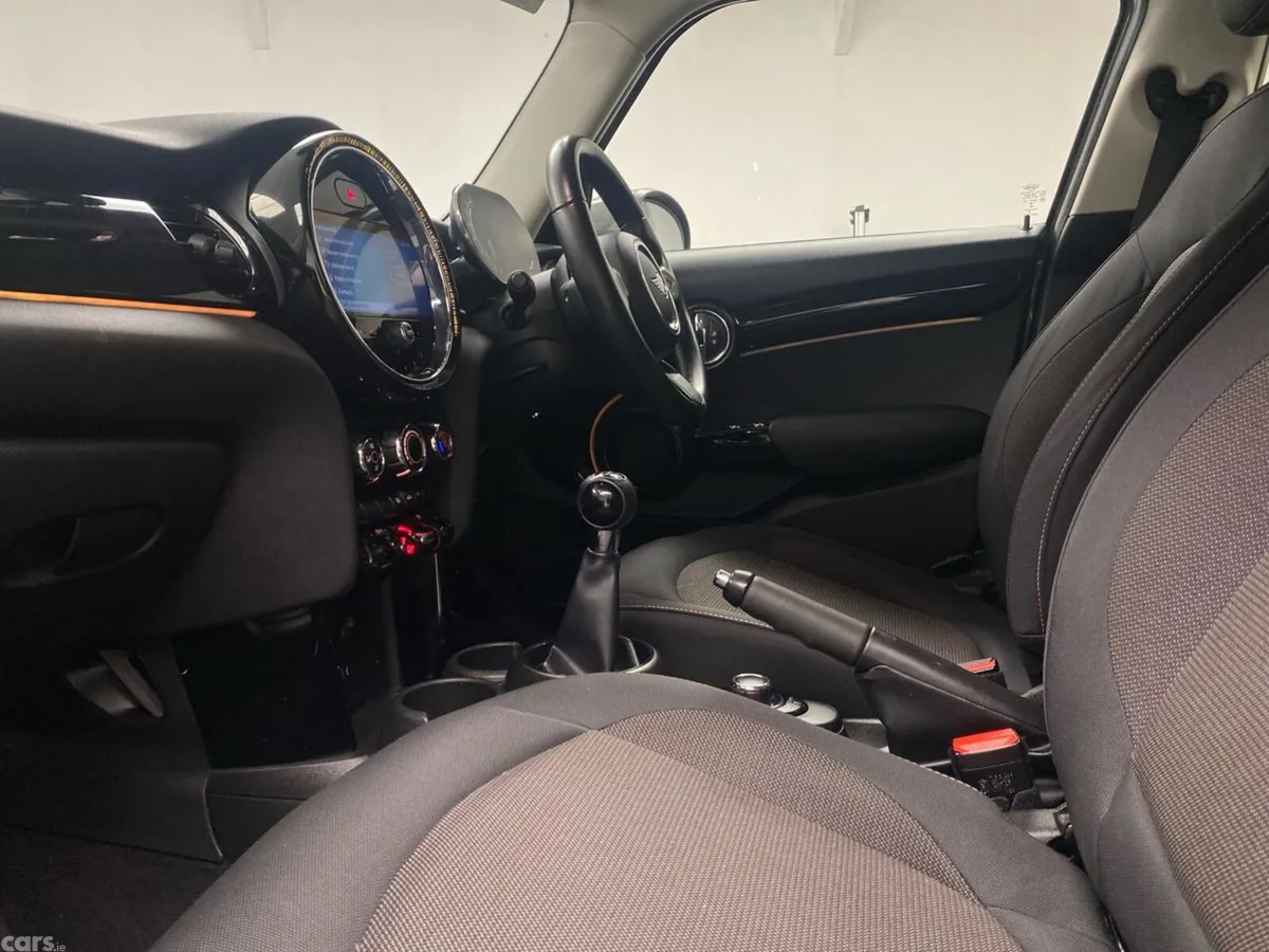Mini Cooper Hatchback, Petrol, 2022, Grey