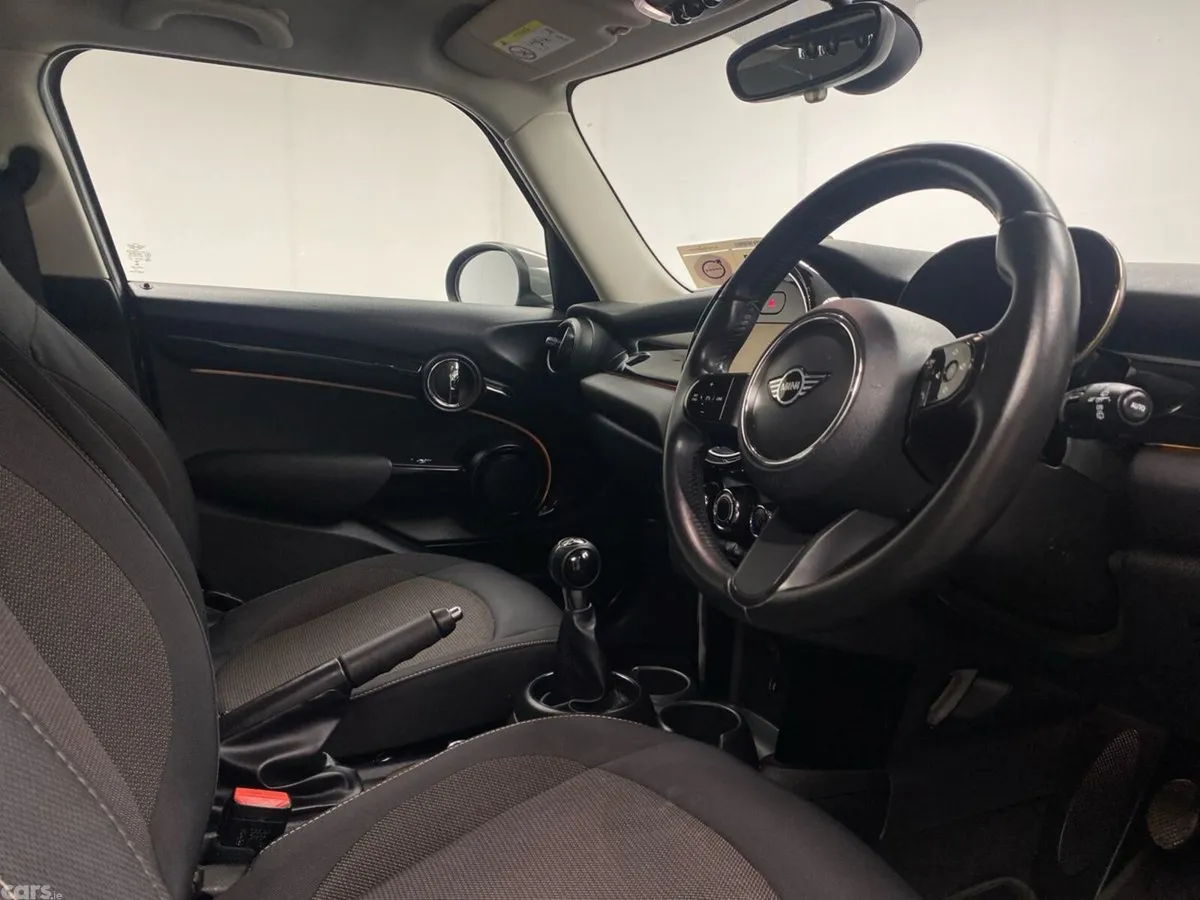 Mini Cooper Hatchback, Petrol, 2022, Grey