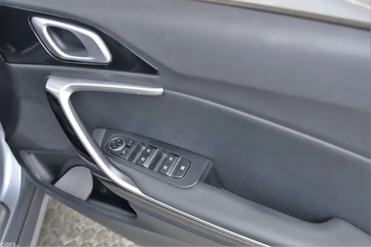 Kia XCeed SUV, Petrol Plug-in Hybrid, 2023, Grey