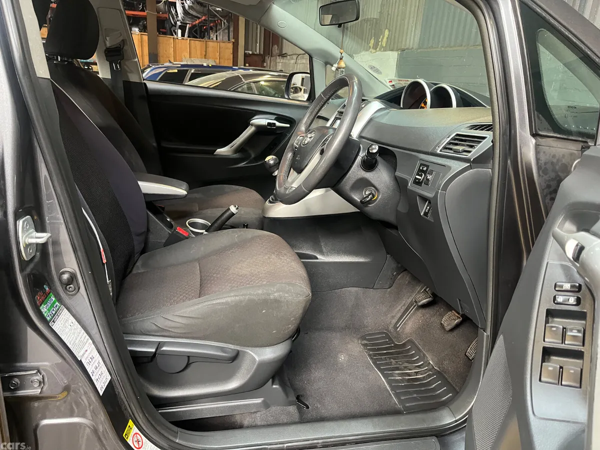 Toyota Verso MPV, Diesel, 2011, Grey