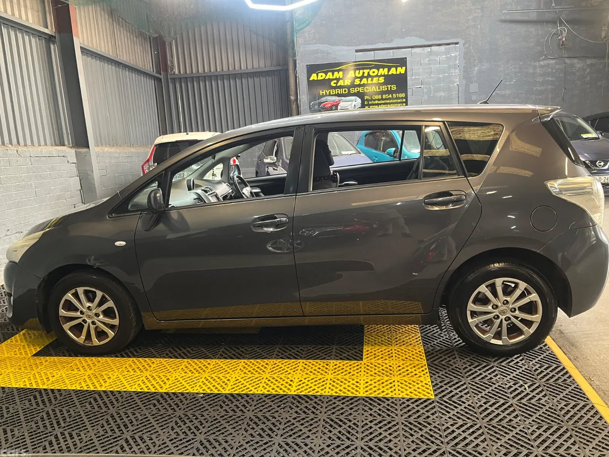 Toyota Verso MPV, Diesel, 2011, Grey