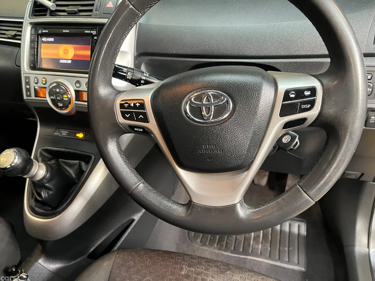 Toyota Verso MPV, Diesel, 2011, Grey