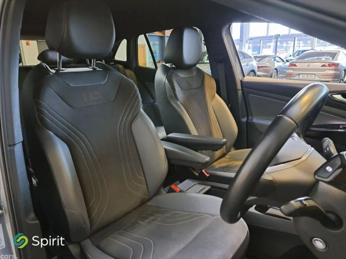 Volkswagen ID.4 SUV, Electric, 2023, Grey