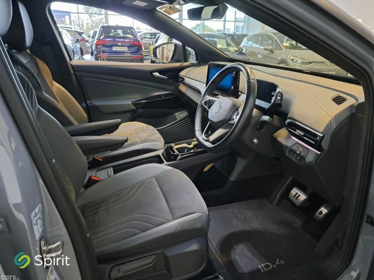 Volkswagen ID.4 SUV, Electric, 2023, Grey