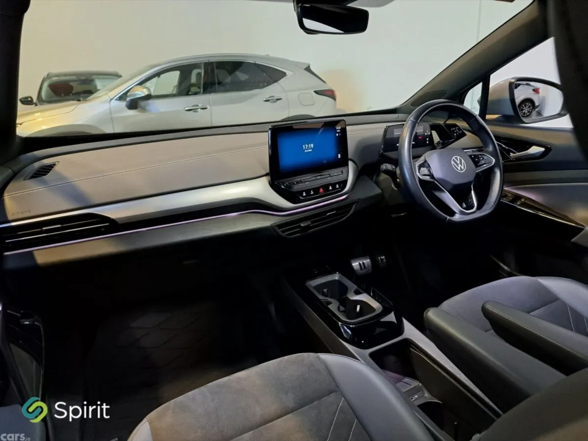 Volkswagen ID.4 SUV, Electric, 2023, Grey