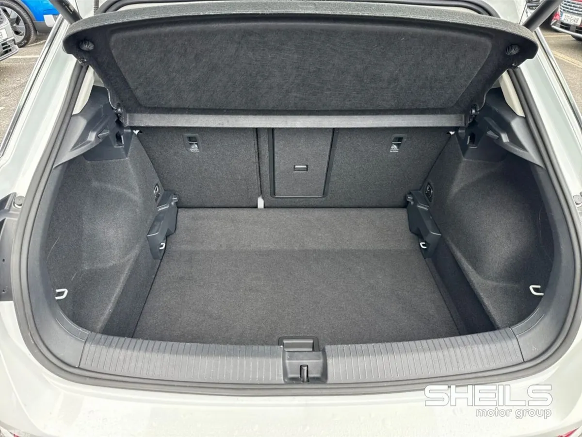 Volkswagen T-Roc SUV, Diesel, 2023, White