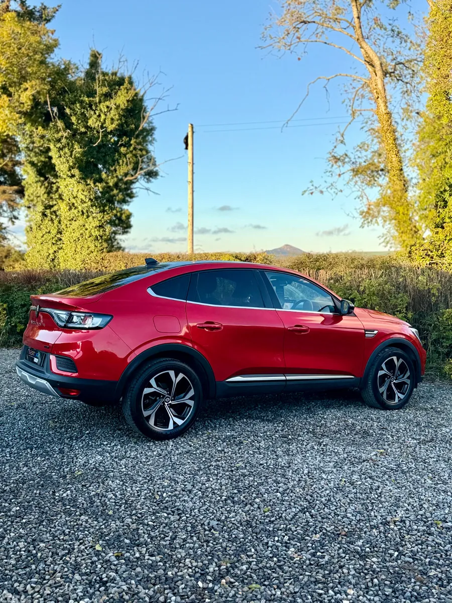 Renault Arkana Hatchback, Petrol, 2024, Red