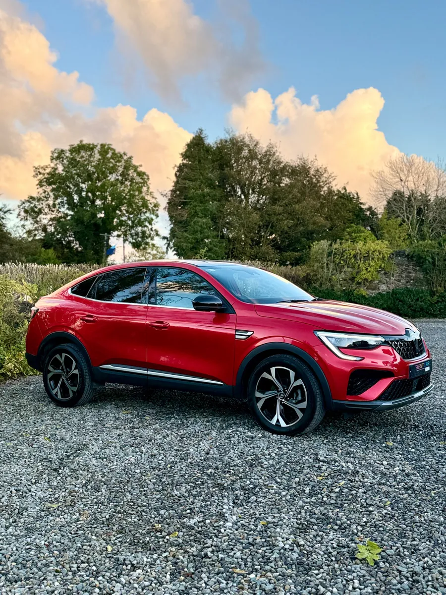 Renault Arkana Hatchback, Petrol, 2024, Red