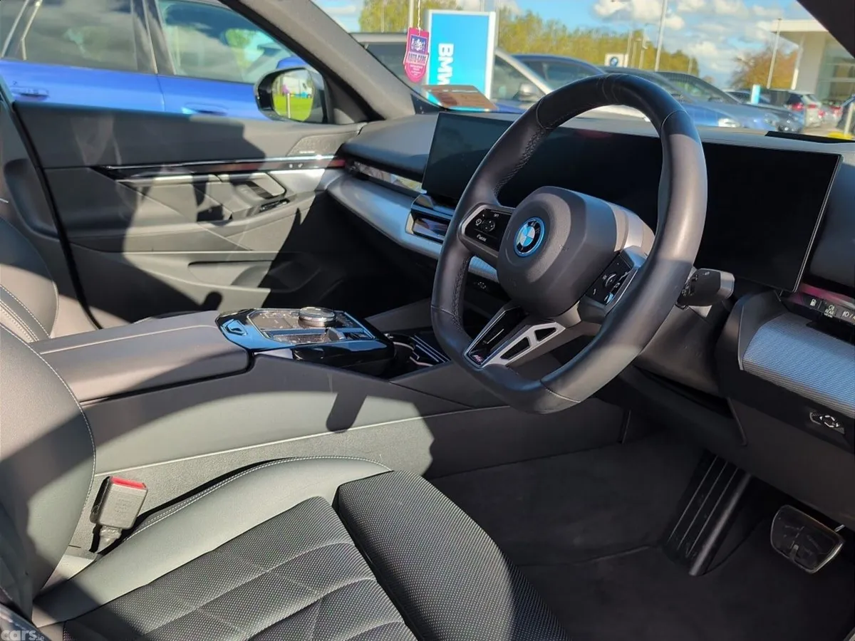BMW 5-Series Saloon, Petrol Plug-in Hybrid, 2026, Grey
