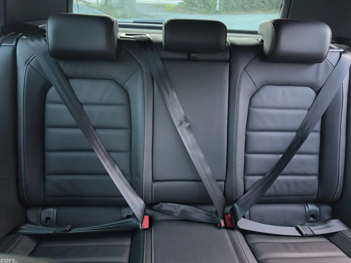 Volkswagen Golf Hatchback, Petrol, 2017, Blue