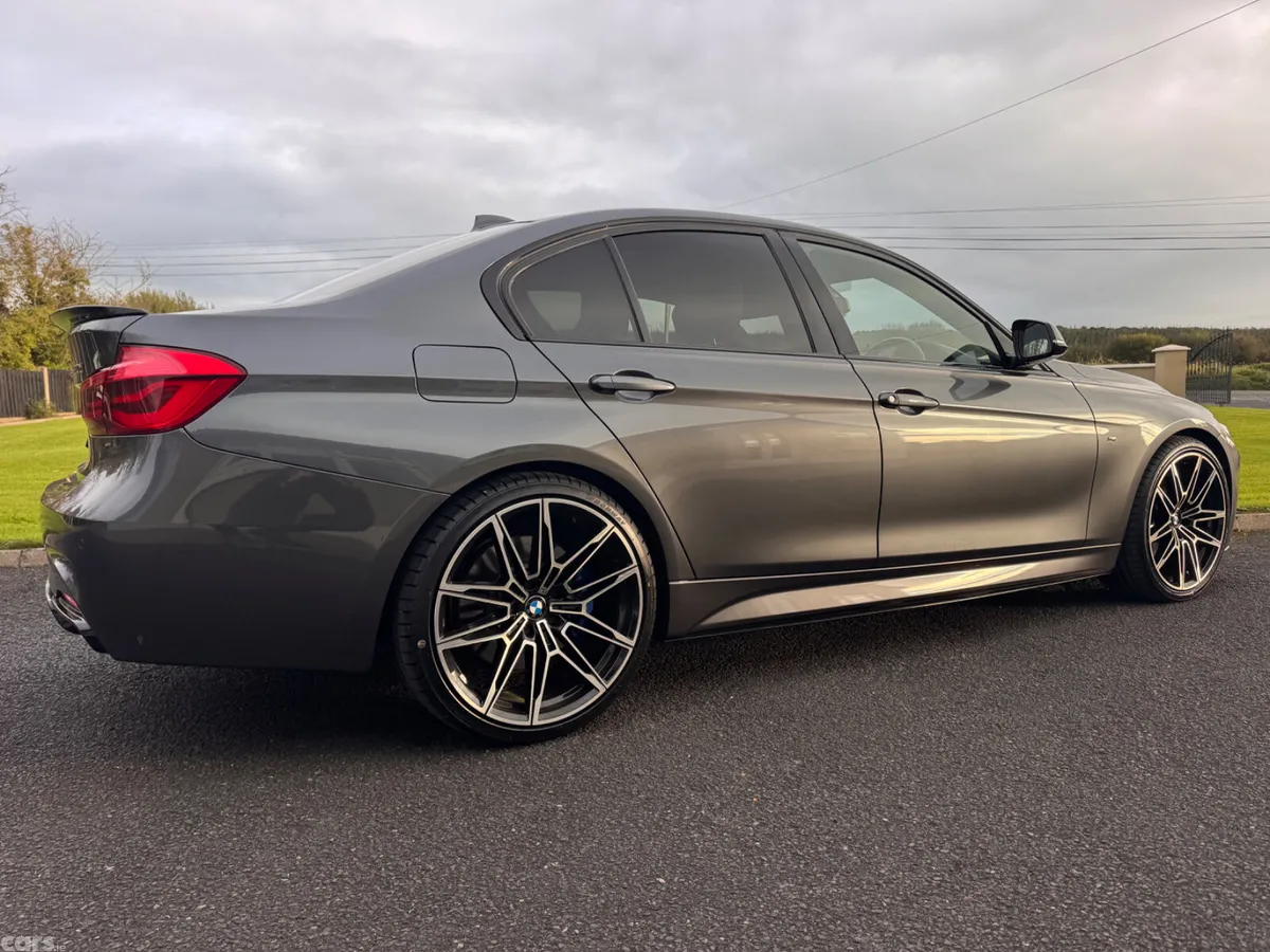 BMW 3-Series Saloon, Diesel, 2017, Grey
