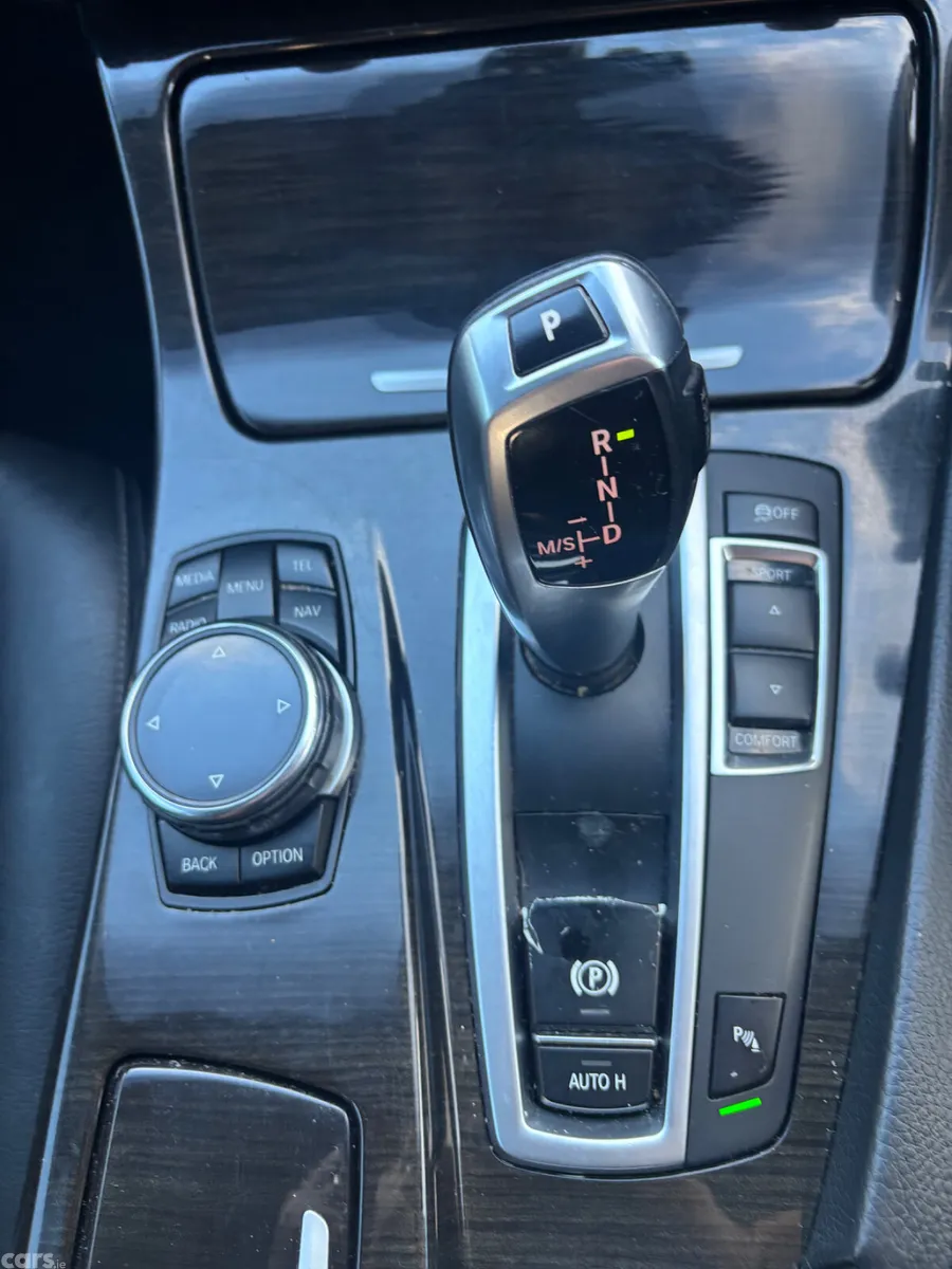 BMW 5-Series Saloon, Diesel, 2014, Blue