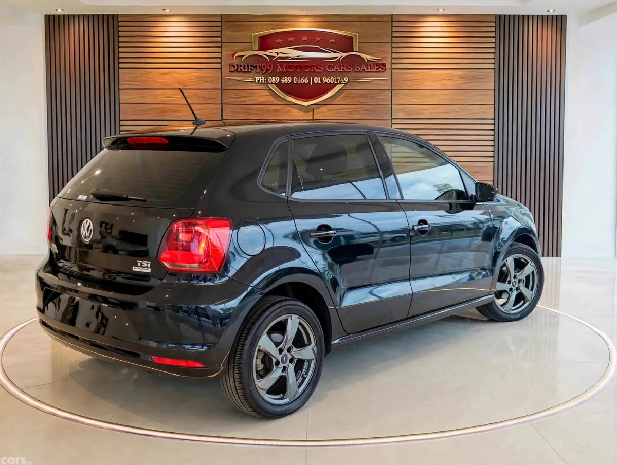 Volkswagen Polo Hatchback, Petrol, 2015, Black