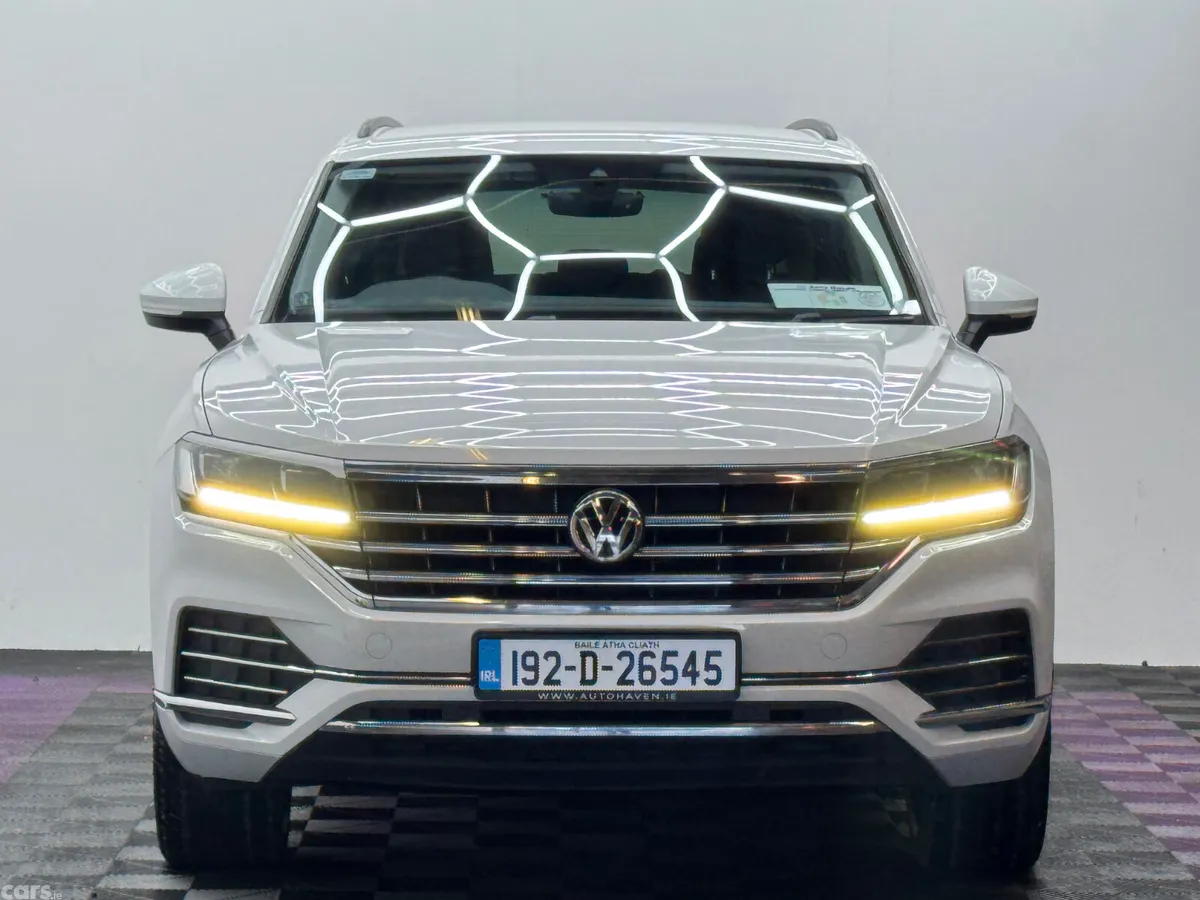 Volkswagen Touareg SUV, Diesel, 2019, White