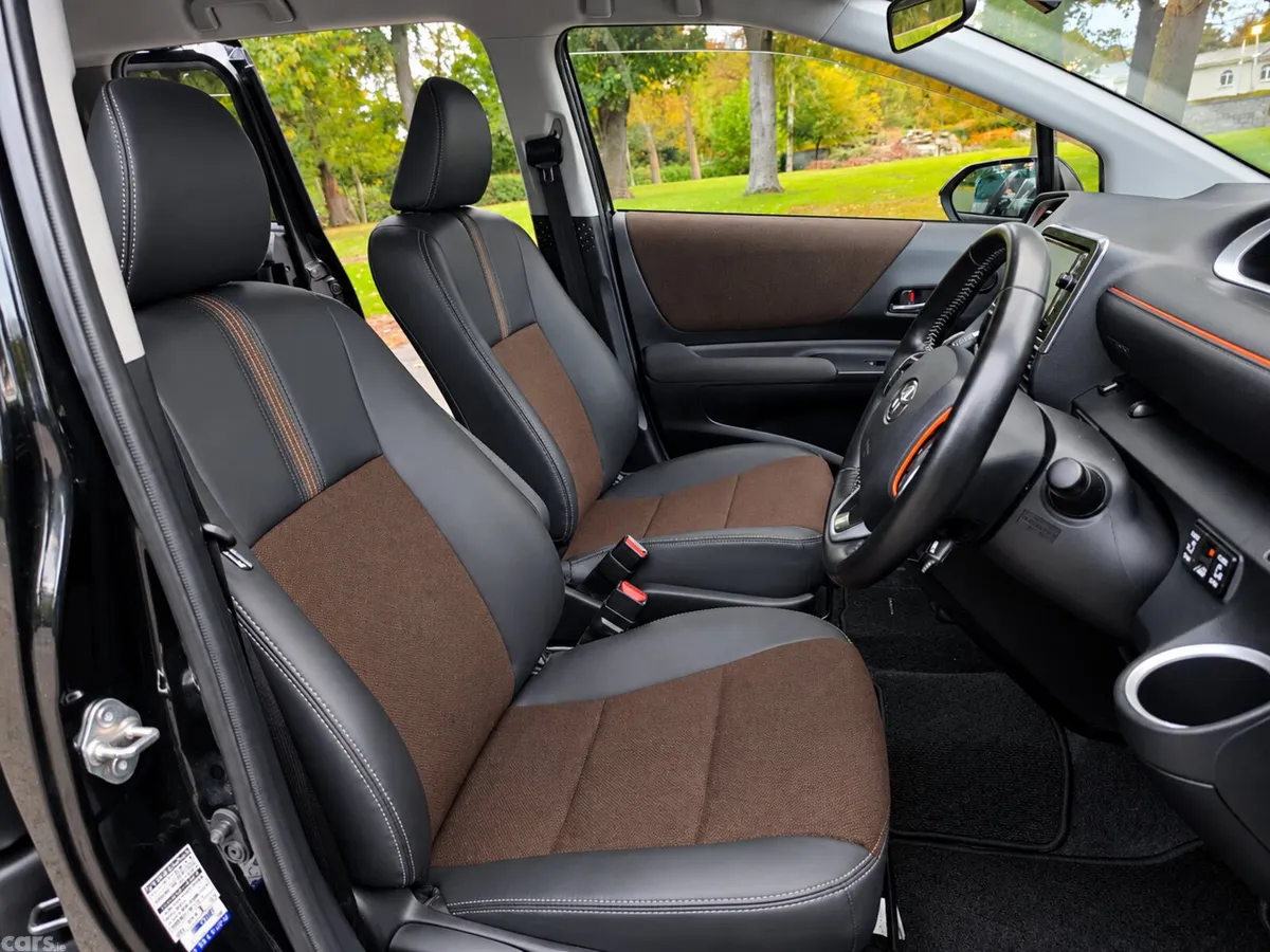 Toyota Sienta MPV, Petrol Hybrid, 2018, Black