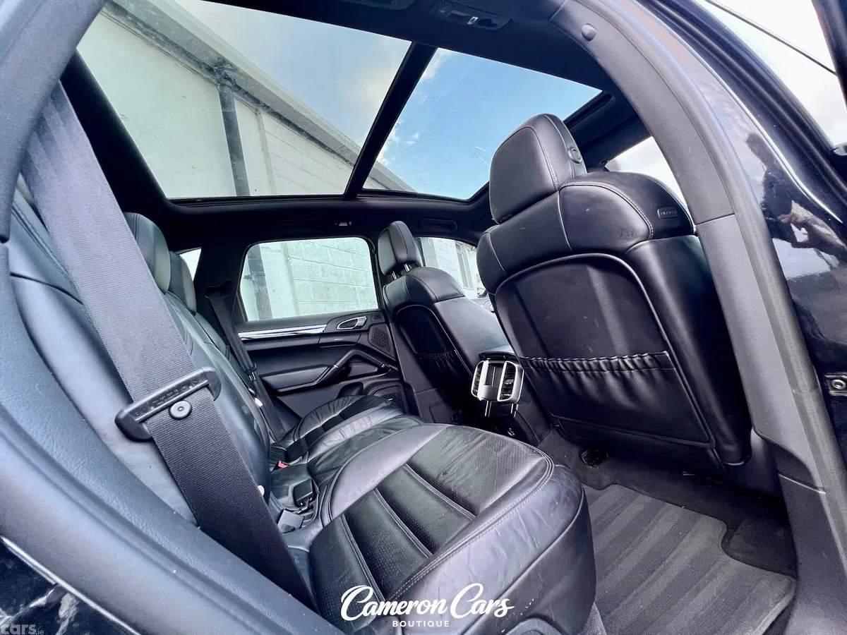 Porsche Cayenne SUV, Diesel, 2018, Black