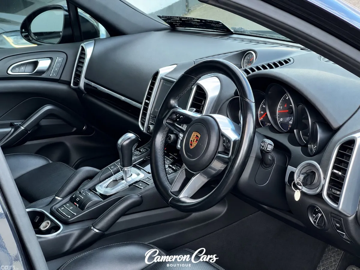Porsche Cayenne SUV, Diesel, 2018, Black