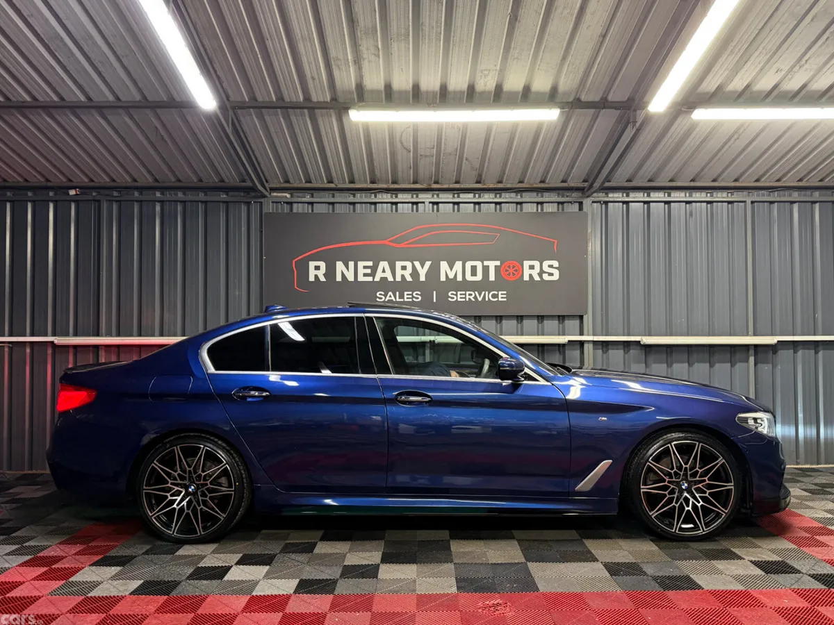 BMW 5-Series Saloon, Diesel, 2017, Blue